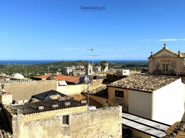casa indipendente in vendita a Noto