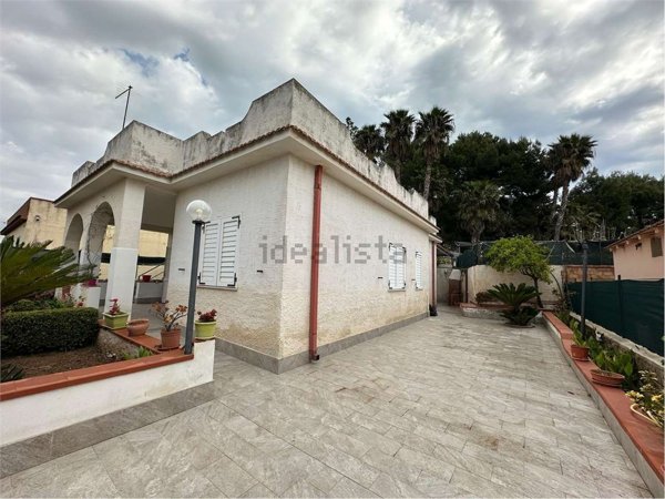 casa indipendente in vendita a Noto in zona Lido di Noto