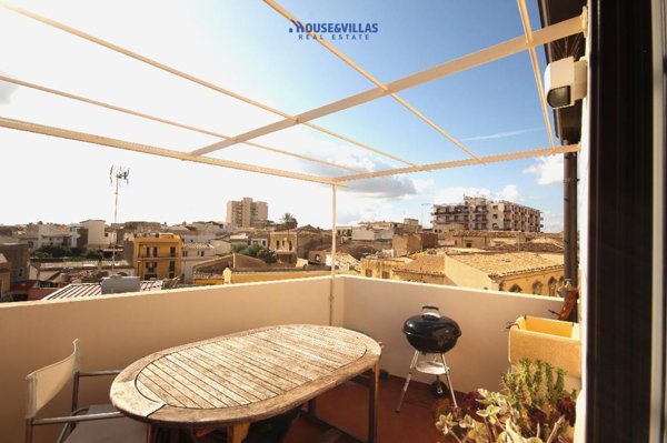 casa indipendente in vendita a Noto