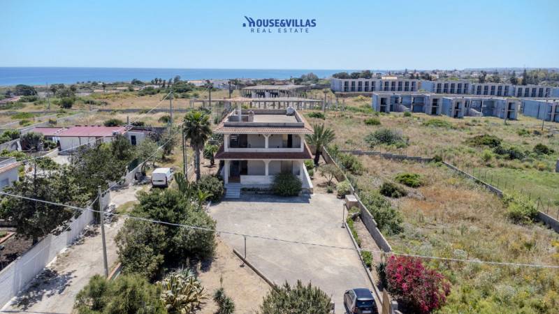 casa indipendente in vendita a Noto in zona San Lorenzo