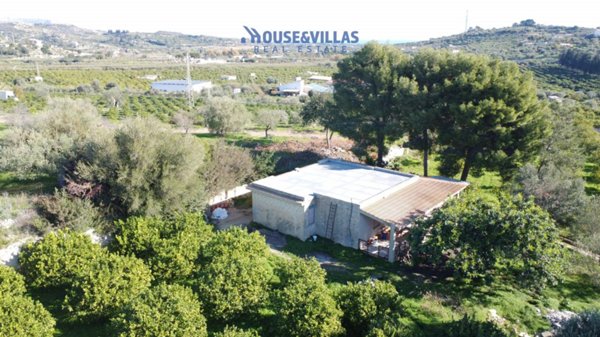 casa indipendente in vendita a Noto