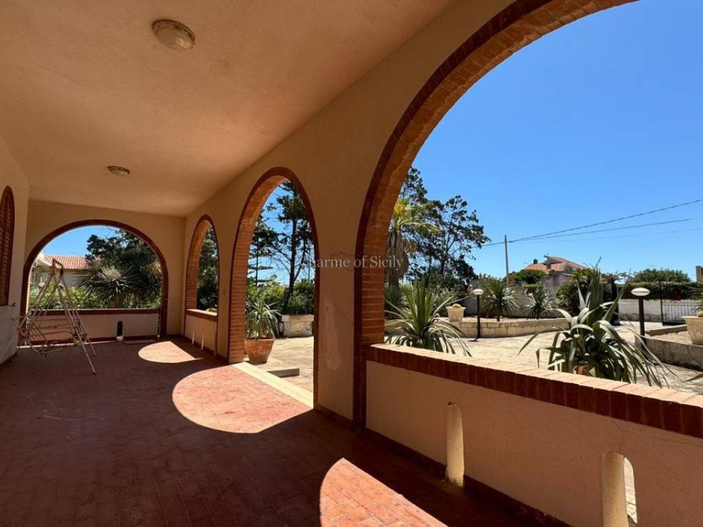 casa indipendente in vendita a Noto in zona San Lorenzo