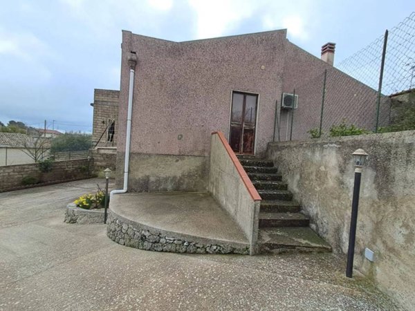 casa indipendente in vendita a Noto in zona Testa dell'Acqua