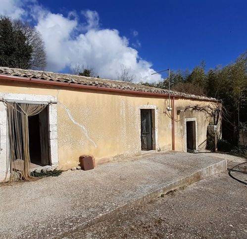 terreno agricolo in vendita a Noto in zona Baulì