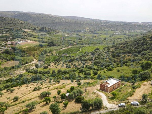 casa indipendente in vendita a Noto