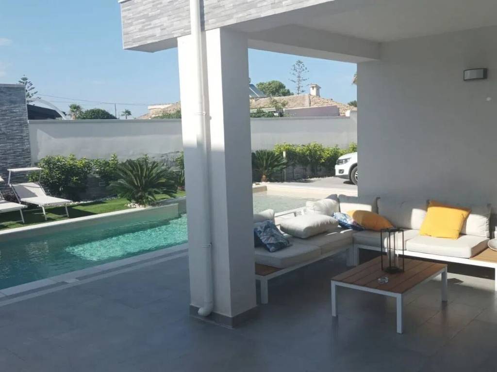 casa indipendente in vendita a Noto