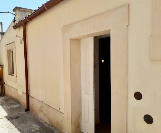 casa indipendente in vendita a Noto