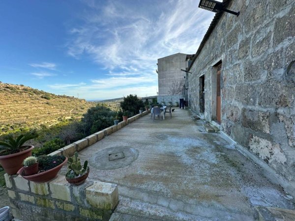 casa indipendente in vendita a Noto