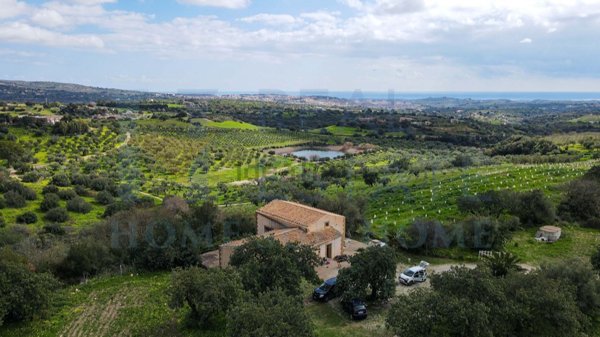 casa indipendente in vendita a Noto