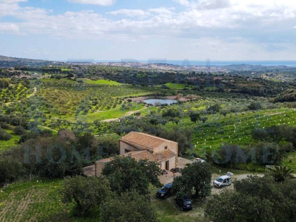 casa indipendente in vendita a Noto