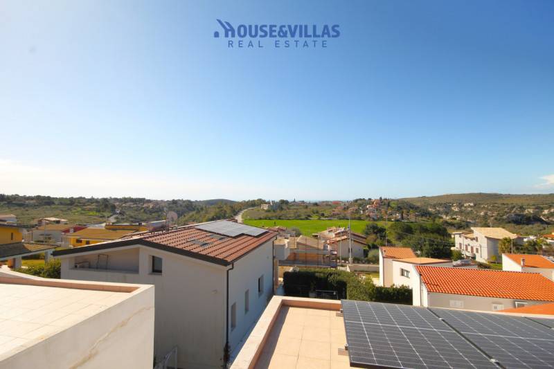 casa indipendente in vendita a Noto in zona San Corrado di Fuori