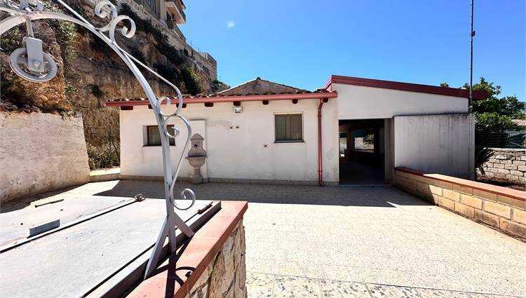 casa indipendente in vendita a Noto in zona Lido di Noto