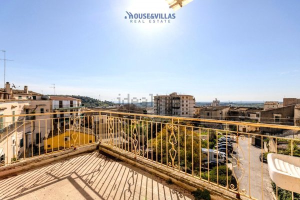 casa indipendente in vendita a Noto