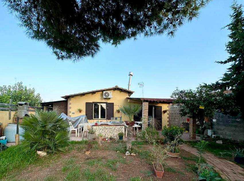 casa indipendente in vendita a Noto in zona Falconara