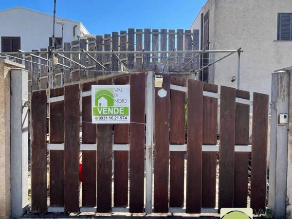 casa indipendente in vendita a Noto in zona Lido di Noto