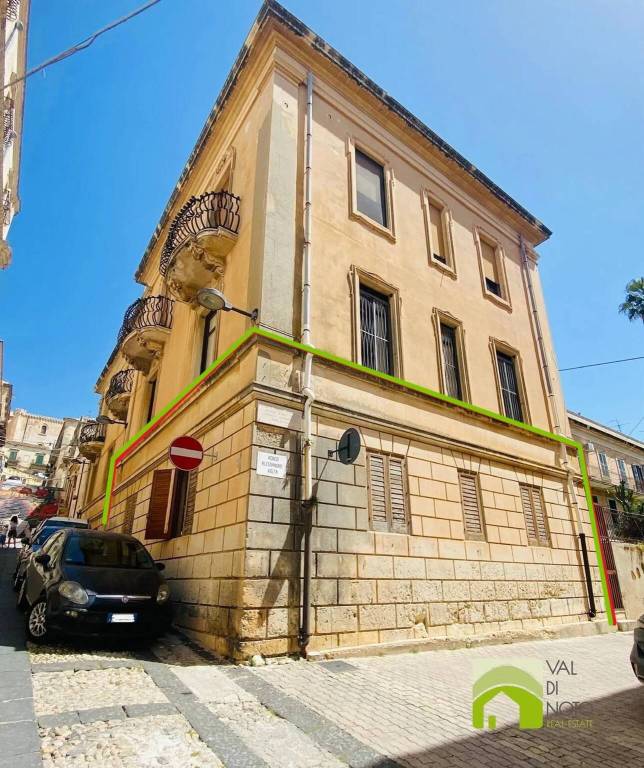 casa indipendente in vendita a Noto