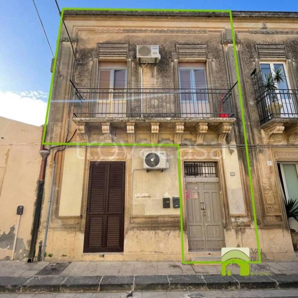 casa indipendente in vendita a Noto