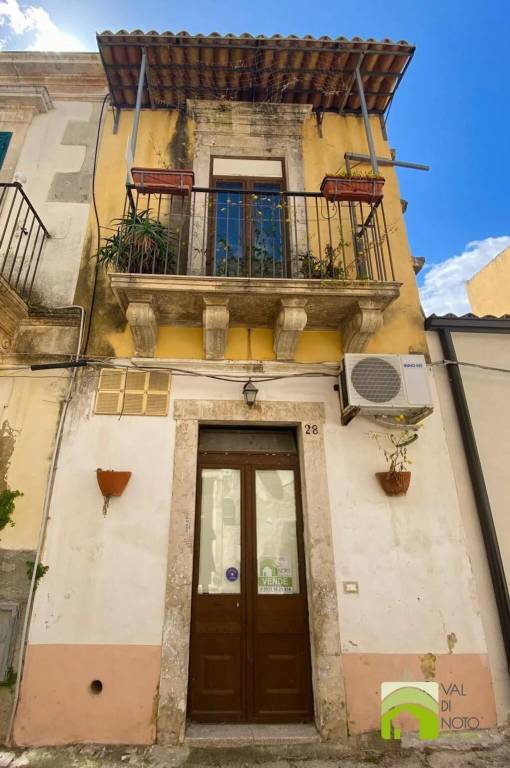 casa indipendente in vendita a Noto