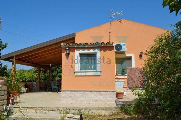pentavano in vendita a Noto in zona Vendicari