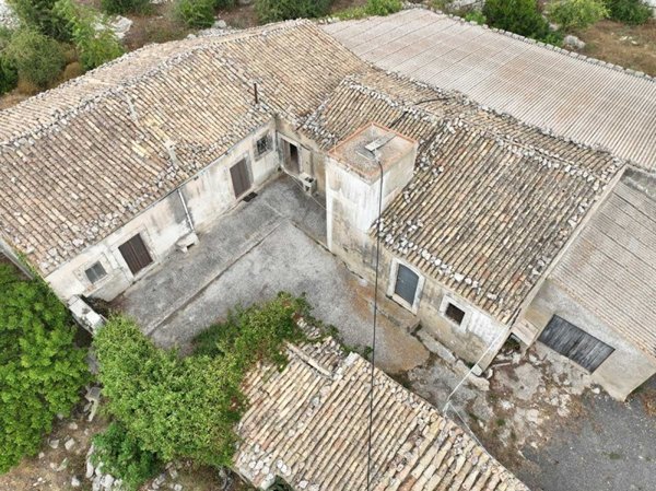 casa indipendente in vendita a Noto in zona Testa dell'Acqua