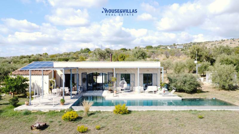 casa indipendente in vendita a Noto