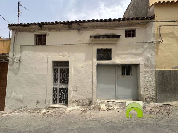 casa indipendente in vendita a Noto