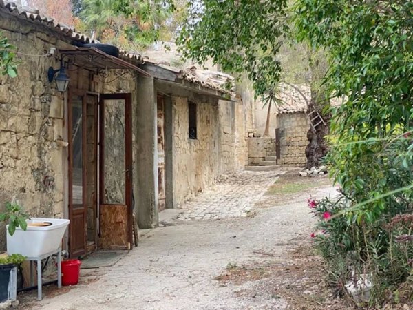 casa indipendente in vendita a Noto