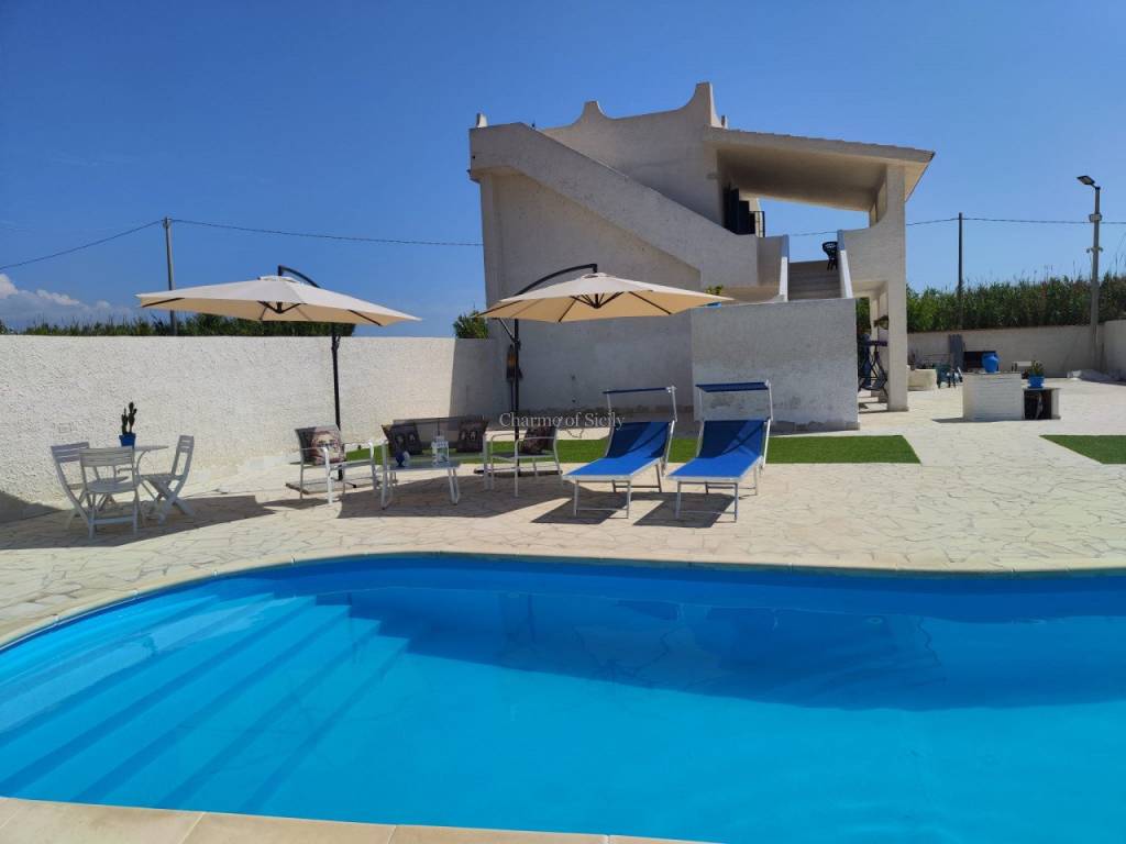 casa indipendente in vendita a Noto
