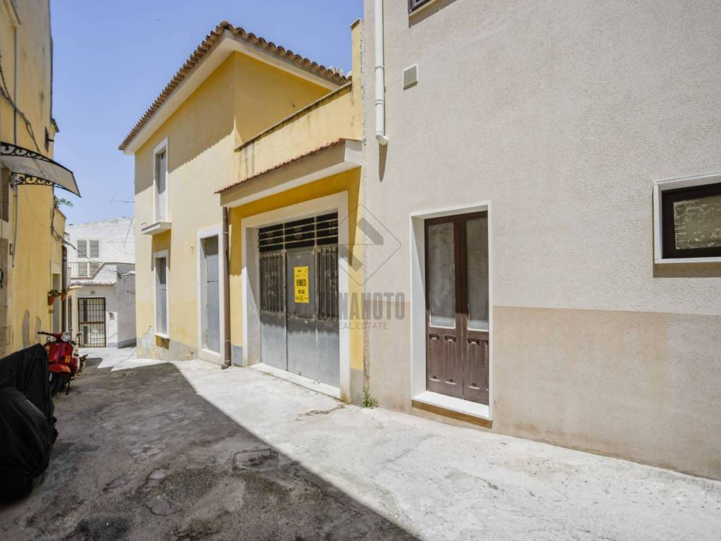 casa indipendente in vendita a Noto