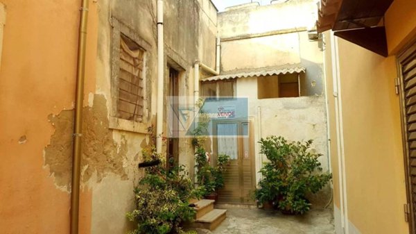 casa indipendente in vendita a Noto