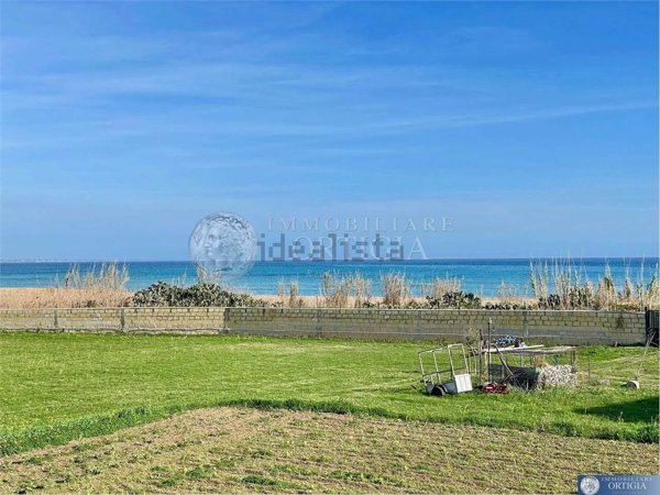 appartamento in vendita a Noto in zona Calabernardo