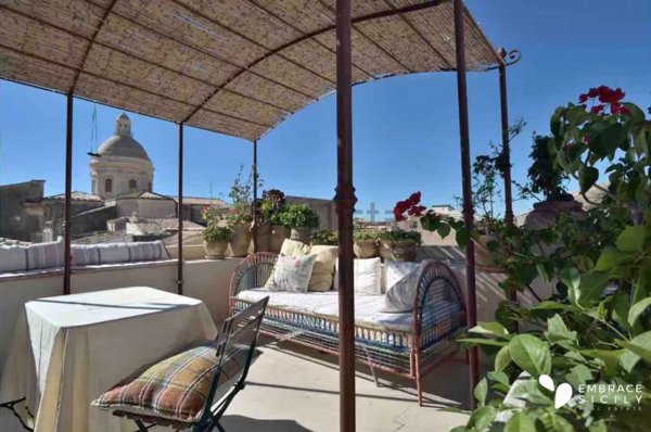 casa indipendente in vendita a Noto