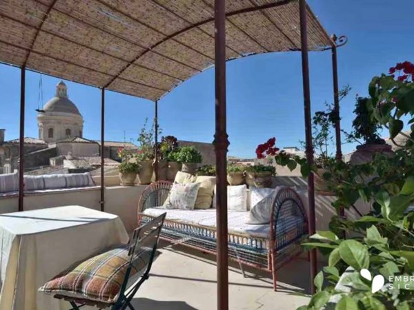 casa indipendente in vendita a Noto