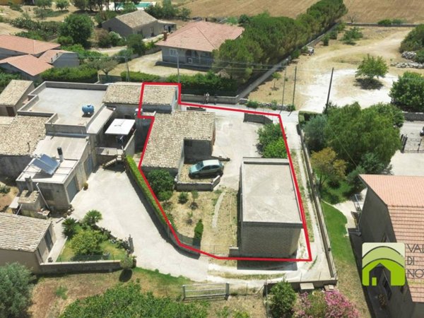 casa indipendente in vendita a Noto in zona Testa dell'Acqua