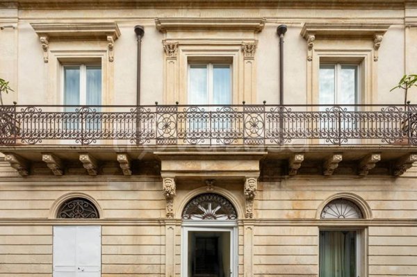 casa indipendente in vendita a Noto