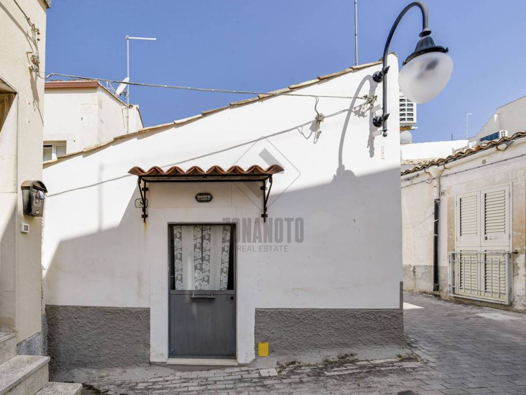 casa indipendente in vendita a Noto