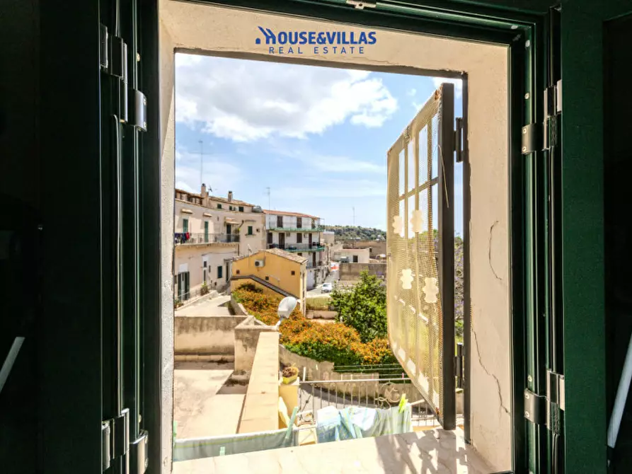 casa indipendente in vendita a Noto