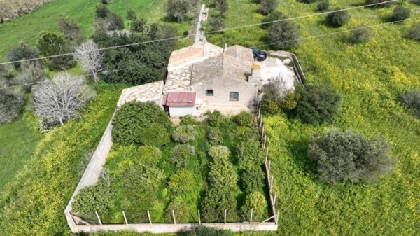 casa indipendente in vendita a Noto