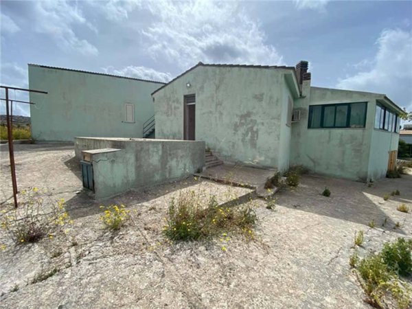 casa indipendente in vendita a Noto in zona San Corrado di Fuori