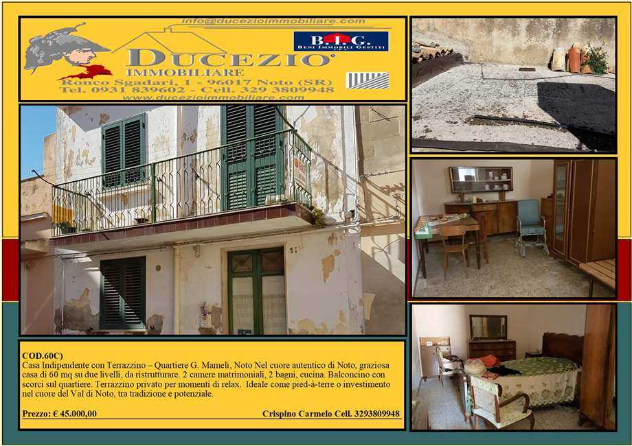 casa indipendente in vendita a Noto