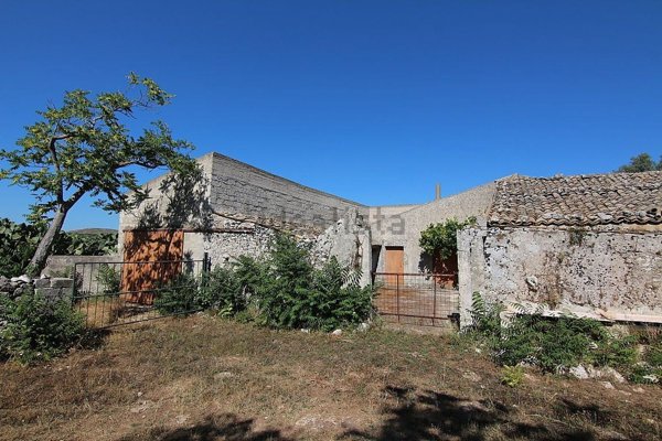quadrivano in vendita a Noto