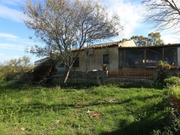 casa indipendente in vendita a Noto
