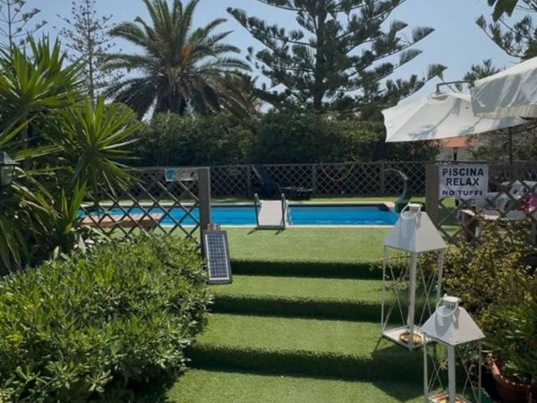casa indipendente in vendita a Noto in zona San Lorenzo