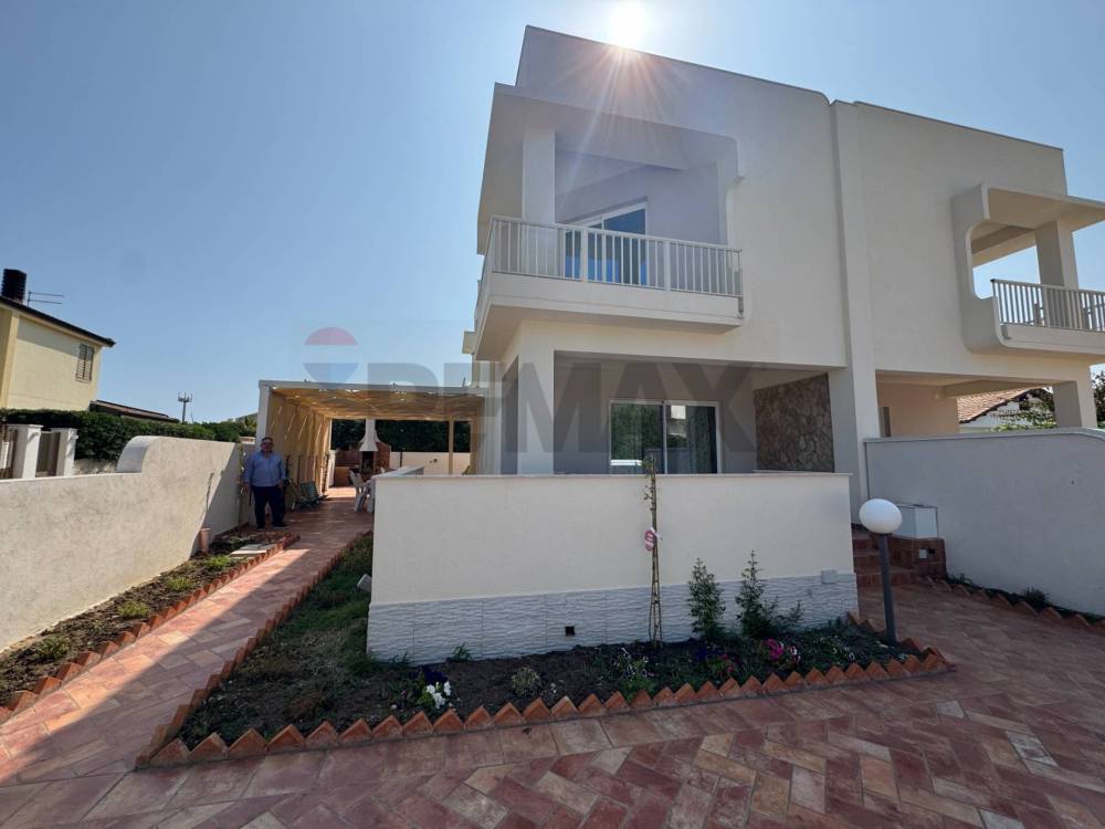 casa indipendente in vendita a Noto in zona Reitani