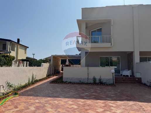 casa indipendente in vendita a Noto
