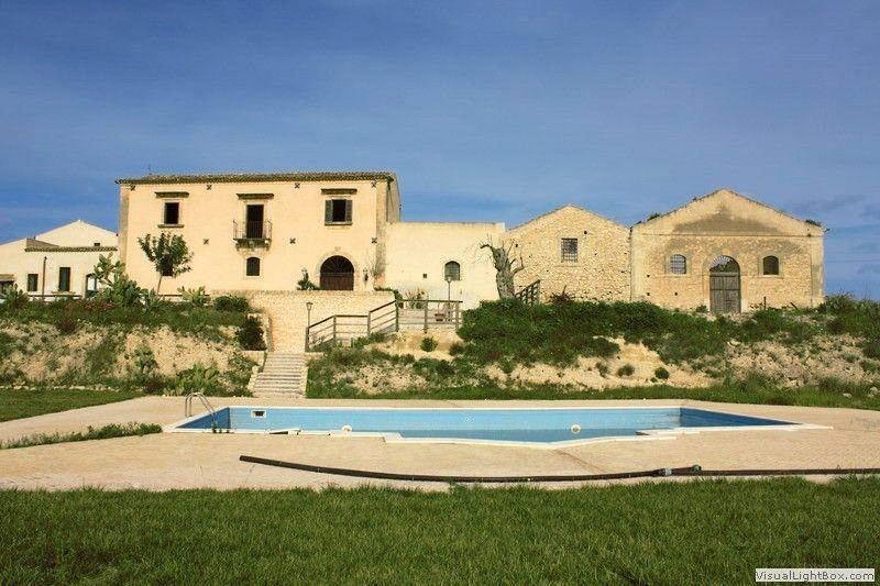 locale commerciale in vendita a Noto