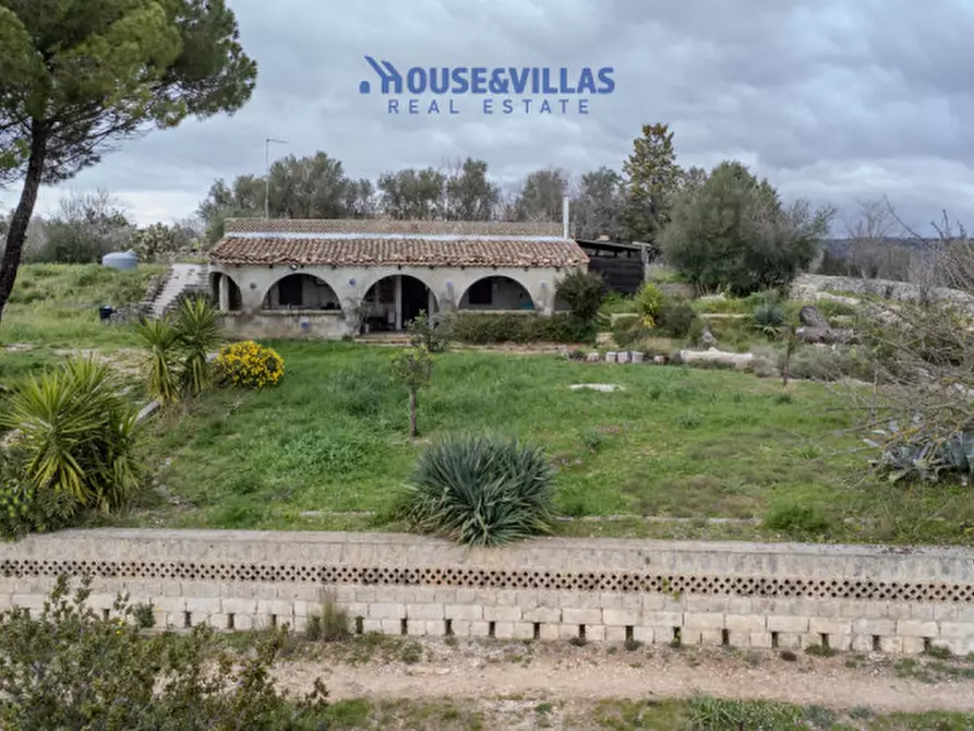 casa indipendente in vendita a Noto