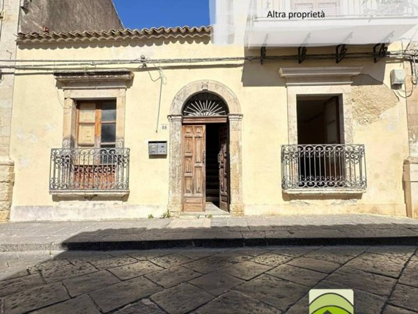 casa indipendente in vendita a Noto