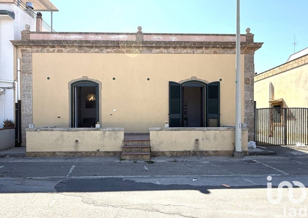 casa indipendente in vendita a Noto in zona Calabernardo