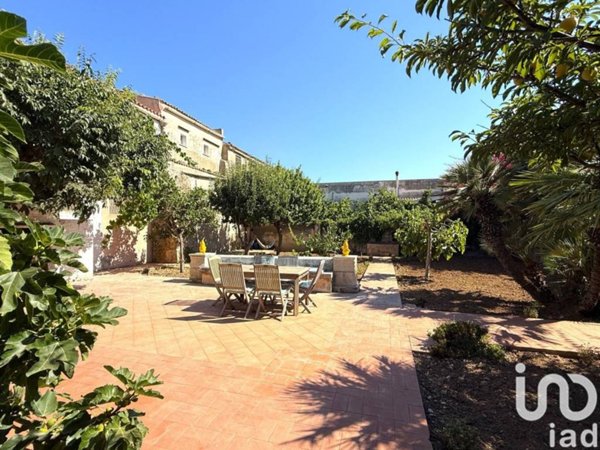 casa indipendente in vendita a Noto in zona Calabernardo